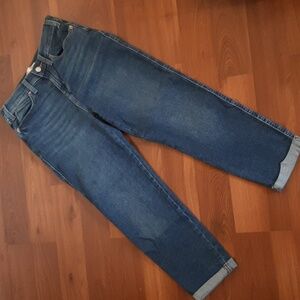SIGNATURE by LEVI STRAUSS "Heritage BOYFRIEND" Dark Wash, Cuffed, Cropped Jeans